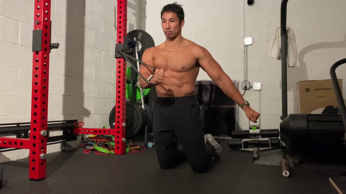 preview for Eb and Swole: Stance-Change Kneeling Fly