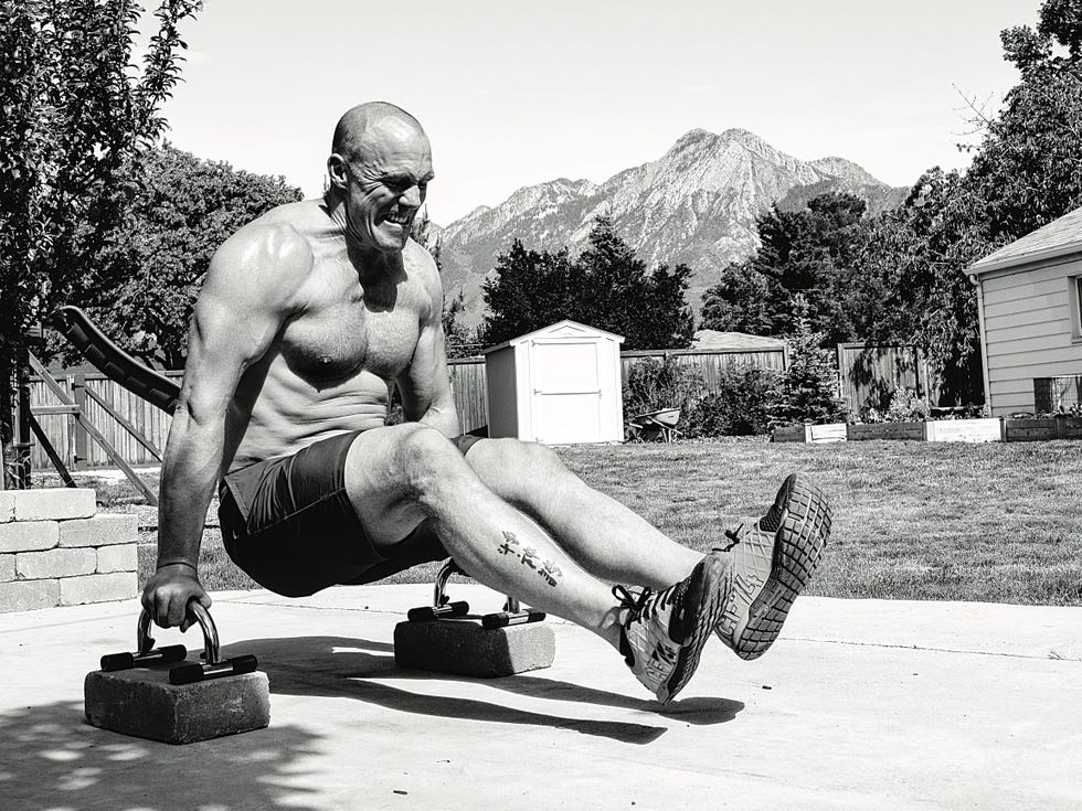 bobby maximus, trainer  author